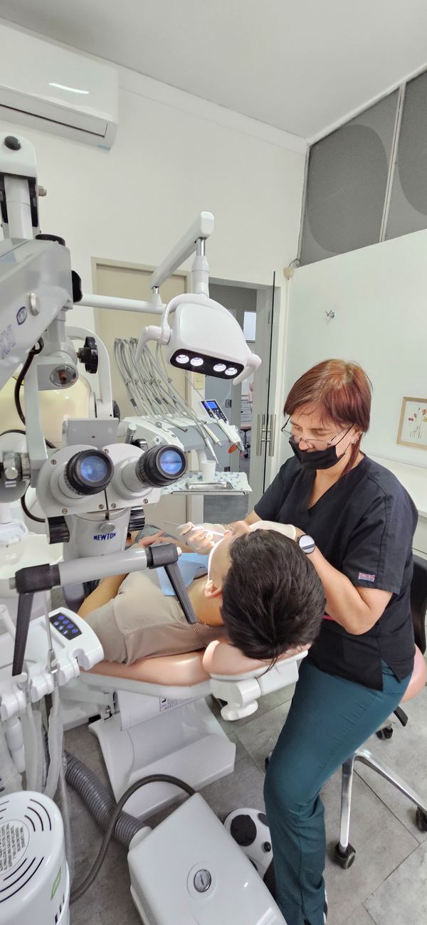 Profesional de COPP Odontología en atención
